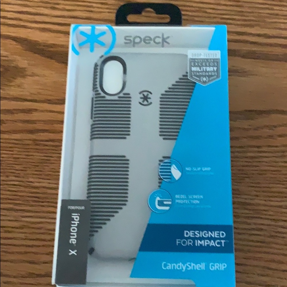 Speck I Phone candyshell grip  case  for  X/XS